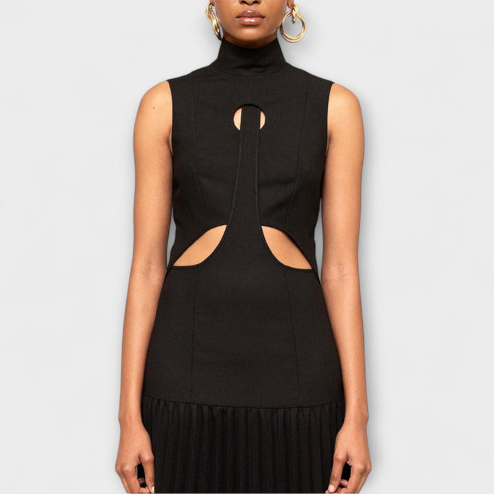 Kristen | Maxi dress with pleated details and cutouts
