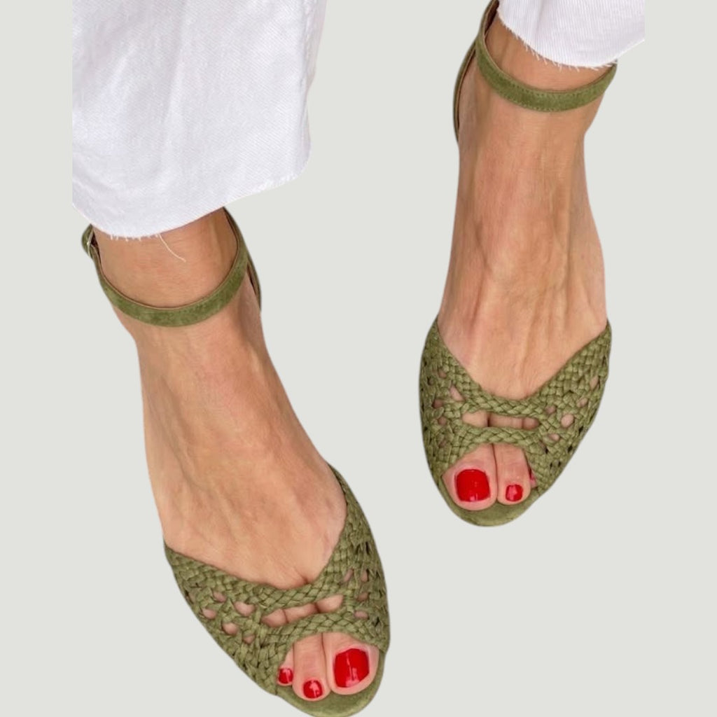 Isadora | Woven Golden Sandals