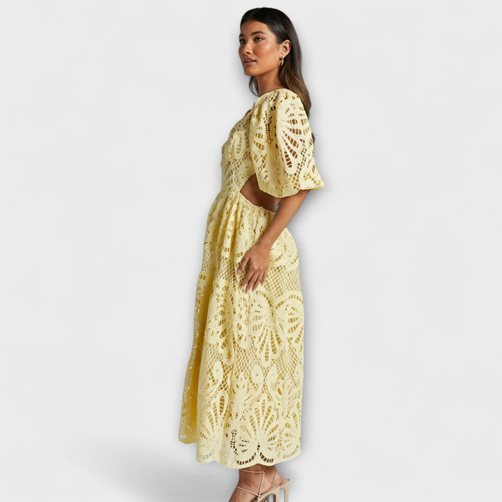 Grace | Elegant dresses with delicate details