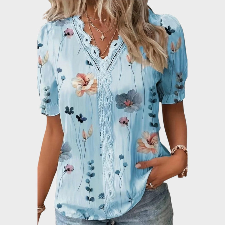 Bruna | Elegant top with heart-shaped V-neck