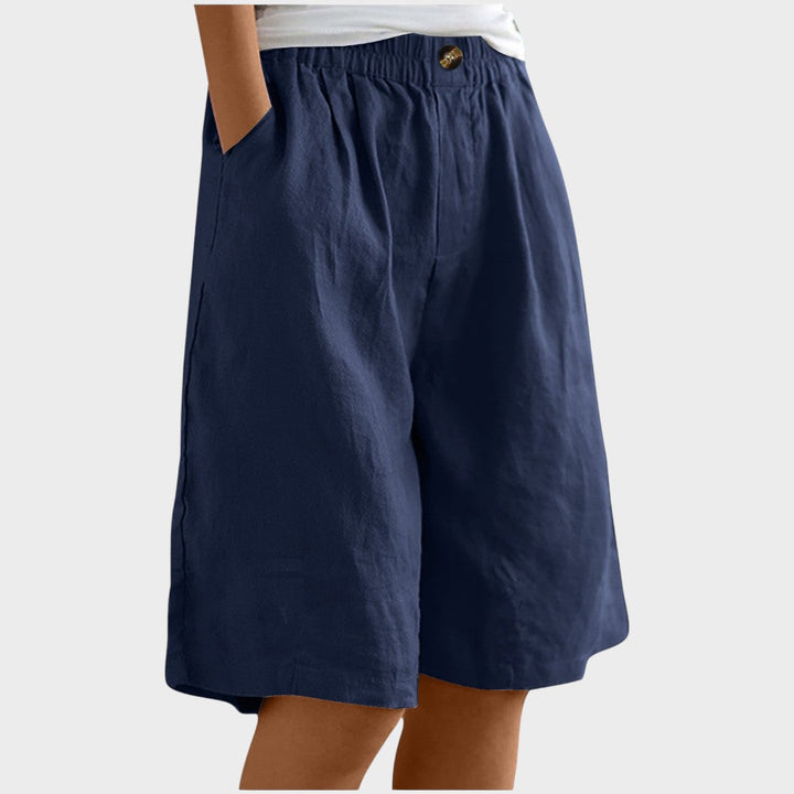 Isabela | Medium Shorts